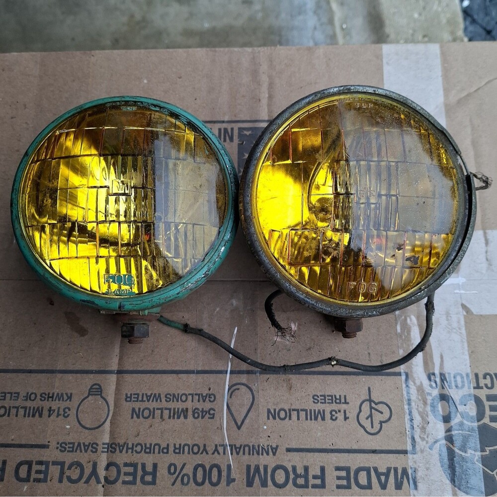 Vintage Unity Automotive Fog Lights Pair Amber GE FOG Glass Lenses Accessory